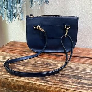 EUC Lo & Sons Waverly 2 Large Navy Nappa Leather